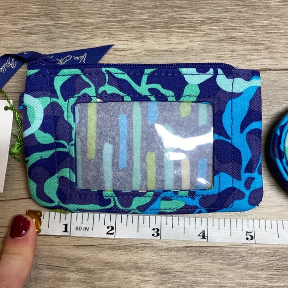NWT Vera Bradley zip ID case and lanyard - Picture 6 of 8